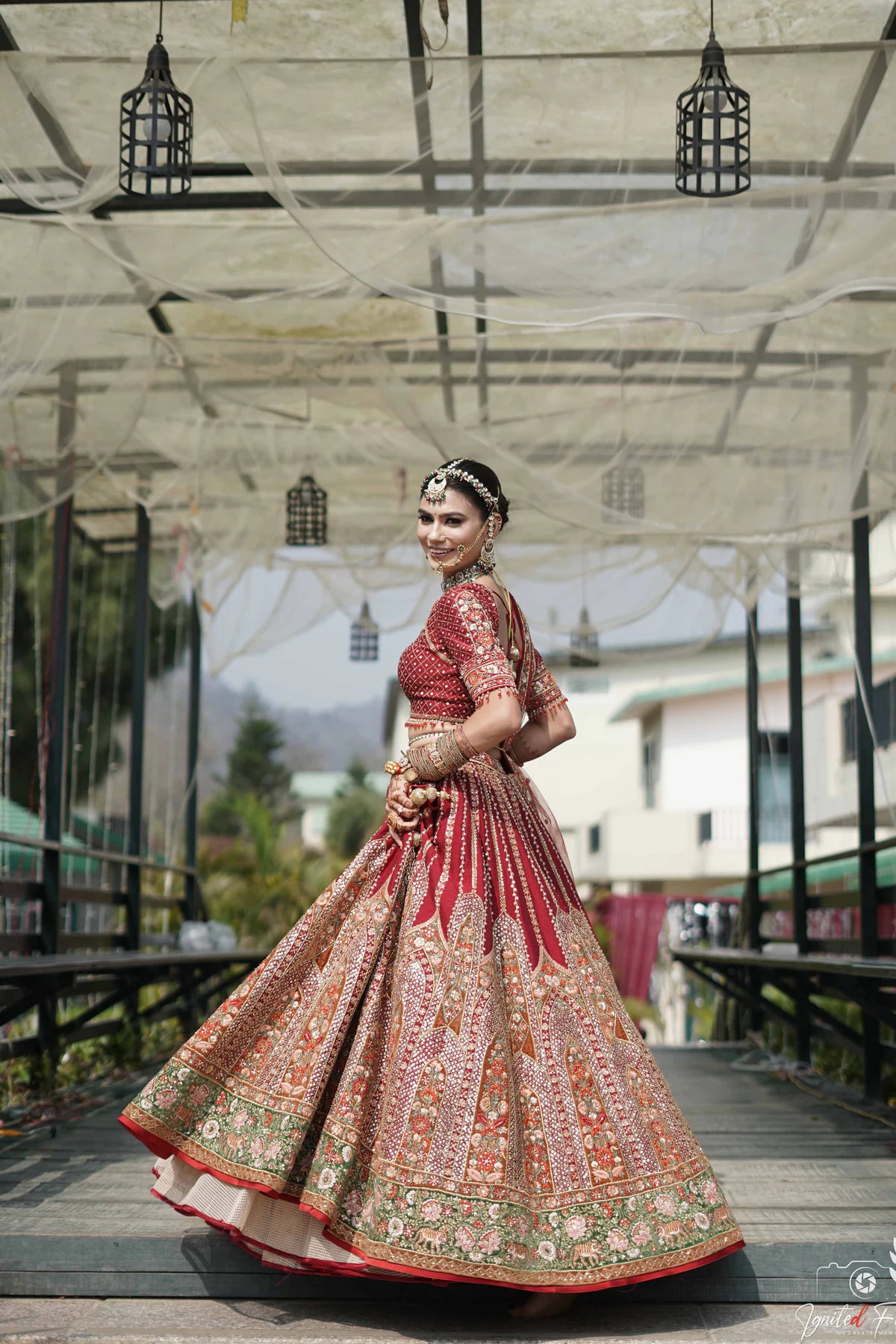 Gulzar Lehenga