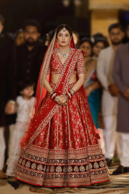 Swarn Rekha Lehenga