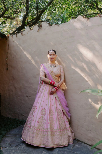 Raunak Lehenga