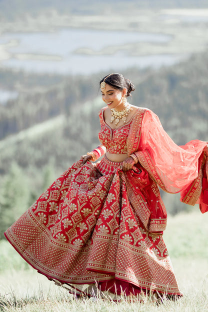 Shaahi Guldasta Lehenga